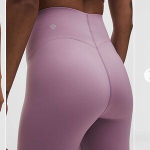EUC Lululemon Glow Up Super-High-Rise Tight 25". Color Lavender Lux. Size 6